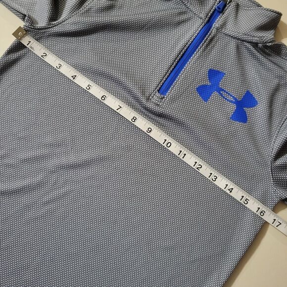 Under Armour Gray Tech Boy's Textured Quarter Zip Pullover Top - Picture 5 of 14